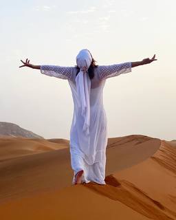 Mahnaz Afshar feet photo thumbnail