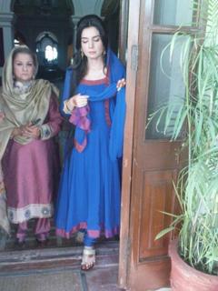 Mahnoor Baloch feet photo 14