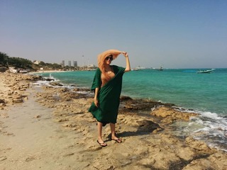 Mahoor Alvand feet photo 9