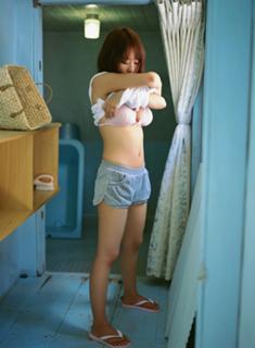 Mai Nishida feet photo 2