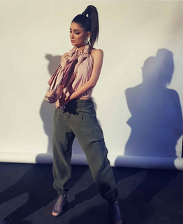 Mai Omar feet photo thumbnail