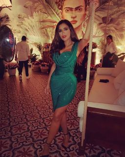 Mai Omar feet photo thumbnail