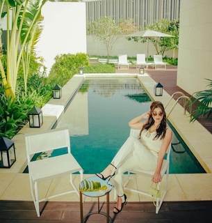 Mai Omar feet photo thumbnail