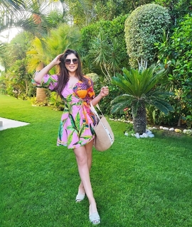Mai Omar feet photo thumbnail