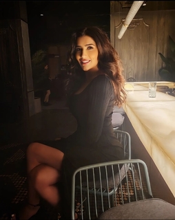 Mai Omar feet photo thumbnail