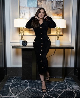 Mai Omar feet photo thumbnail