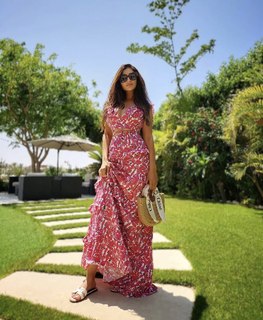 Mai Omar feet photo thumbnail