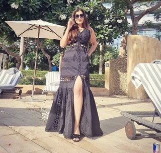 Mai Omar feet photo thumbnail