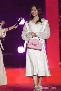 Mai Shiraishi feet photo thumbnail