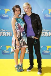Maia Mitchell feet photo thumbnail