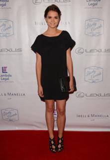 Maia Mitchell feet photo thumbnail