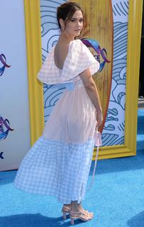 Maia Mitchell feet photo thumbnail