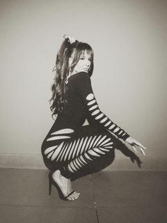 Maiara feet photo 11