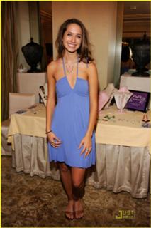 Maiara Walsh feet photo thumbnail