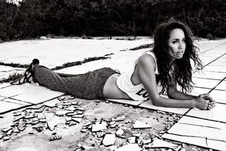 Maiara Walsh feet photo thumbnail