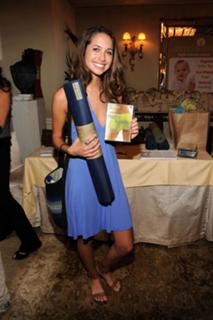 Maiara Walsh feet photo thumbnail