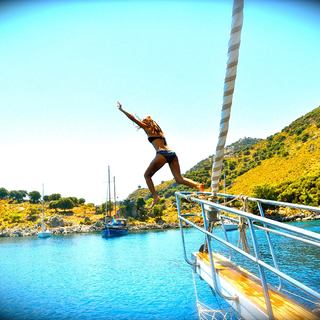 Maiara Walsh feet photo thumbnail