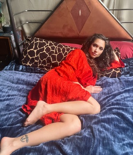 Maiara Walsh feet photo thumbnail