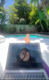 Maiara Walsh feet photo thumbnail