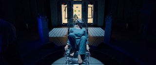 Maika Monroe feet photo thumbnail