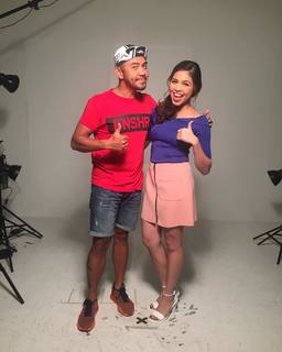 Maine Mendoza feet photo 5
