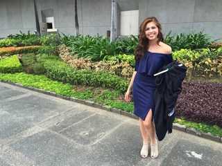 Maine Mendoza feet photo 19