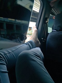 Maine Mendoza feet photo 13