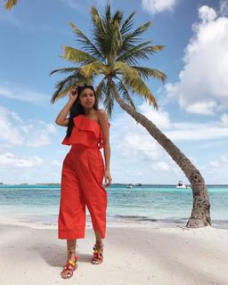 Maine Mendoza feet photo 11