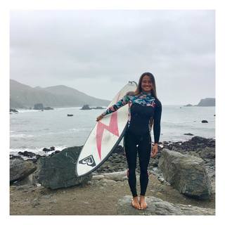 Mainei Kinimaka feet photo 19