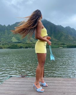Mainei Kinimaka feet photo 6