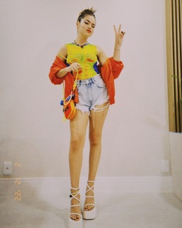 Maisa feet photo thumbnail