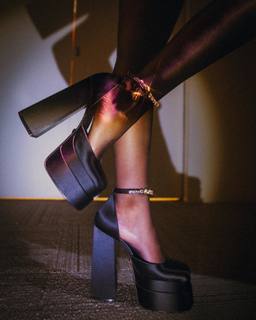 Maisa feet photo thumbnail