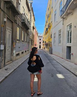 Maisa feet photo thumbnail