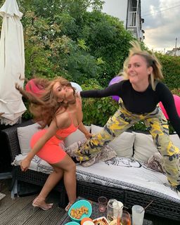 Maisie Smith feet photo thumbnail