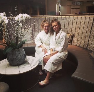 Maisie Smith feet photo thumbnail