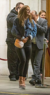 Maisie Smith feet photo thumbnail