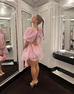 Maisie Smith feet photo thumbnail