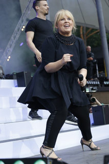Maite Kelly feet photo 12