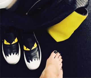 Maite Perroni feet photo thumbnail
