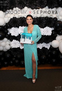 Maite Perroni feet photo thumbnail