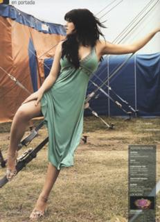 Maite Perroni feet photo thumbnail
