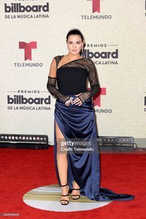 Maite Perroni feet photo thumbnail