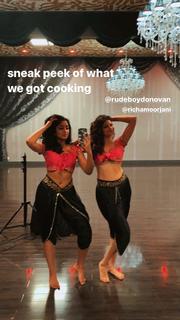 Maitreyi Ramakrishnan feet photo thumbnail