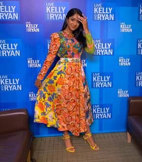 Maitreyi Ramakrishnan feet photo thumbnail