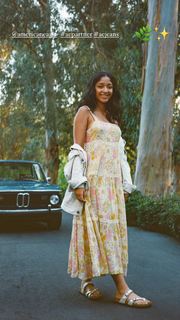 Maitreyi Ramakrishnan feet photo thumbnail