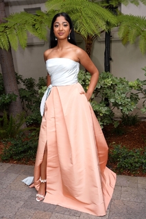 Maitreyi Ramakrishnan feet photo thumbnail