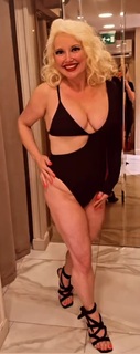 Maja Nikolic feet photo 9
