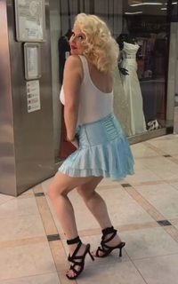 Maja Nikolic feet photo 9