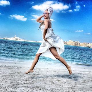 Maja Suput feet photo thumbnail