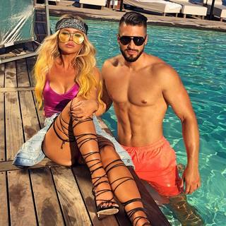 Maja Suput feet photo thumbnail